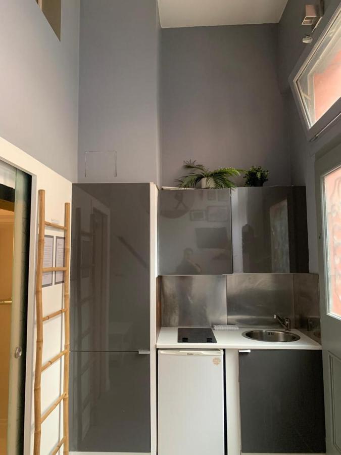 Spacious Bright Split Level Flat In The Fashionable Marais Apartamento Paris Exterior foto